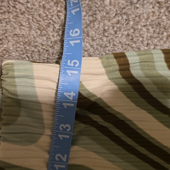 Dresses In LALA - Picture 7 of 11